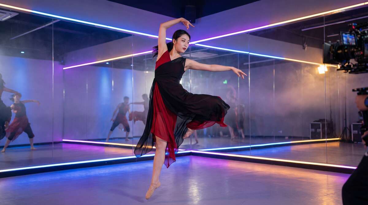 快猫视频舞蹈视频表演